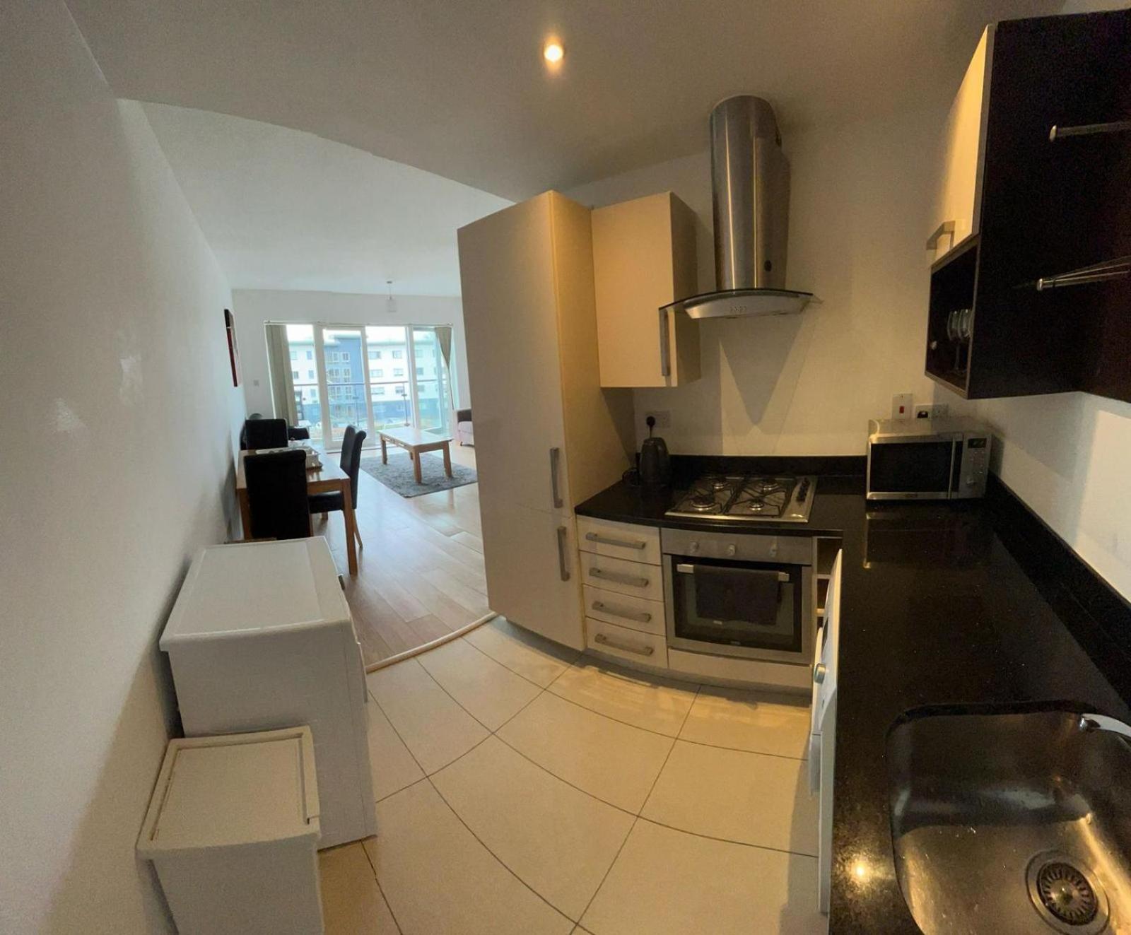 Guest house Superb Double Near Airport *